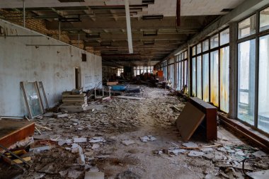 Çernobil bölgesi için tur tuşuna basın