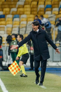 Kiev, Ukrayna - 15 Mart 2018: Ss Lazio Yöneticisi Simone Inzaghi Nsk Olimpiyskyi stadiu Fc Dinamo Kiev Ss Lazio karşı Uefa Avrupa Ligi yuvarlak oyun sırasında