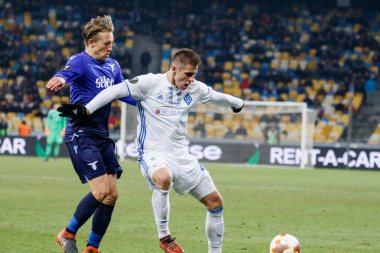 Kiev, Ukrayna - 15 Mart 2018: Lucas Leiva Ss Lazio Fc Dinamo Kiev Ss Lazio Nsk Olimpiyskyi Stadyumu'nda karşı Uefa Avrupa Ligi yuvarlak oyun sırasında