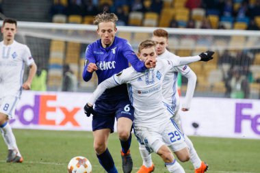 Kiev, Ukrayna - 15 Mart 2018: Lucas Leiva Ss Lazio Fc Dinamo Kiev Ss Lazio Nsk Olimpiyskyi Stadyumu'nda karşı Uefa Avrupa Ligi yuvarlak oyun sırasında