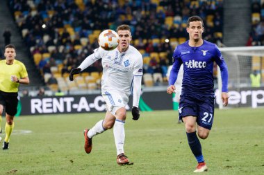 Kiev, Ukrayna - 15 Mart 2018: Luiz Felipe Ramos Marchi Ss Lazio Fc Dinamo Kiev Ss Lazio Nsk Olimpiyskyi Stadyumu'nda karşı Uefa Avrupa Ligi yuvarlak oyun sırasında