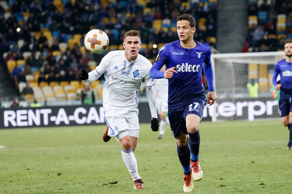 Kiev, Ukrayna - 15 Mart 2018: Luiz Felipe Ramos Marchi Ss Lazio Fc Dinamo Kiev Ss Lazio Nsk Olimpiyskyi Stadyumu'nda karşı Uefa Avrupa Ligi yuvarlak oyun sırasında