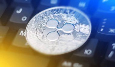 XRP sikke klavye üzerinde dalgalanma