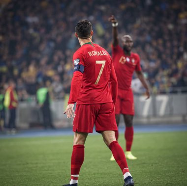 Kyiv, Ukrayna - 14 Ekim 2019: Portekizli Cristiano Ronaldo Uefa Euro 2020 ön eleme maçı sırasında Nsk Olimpiyskyi Stadyumu 'nda Portekiz' e karşı