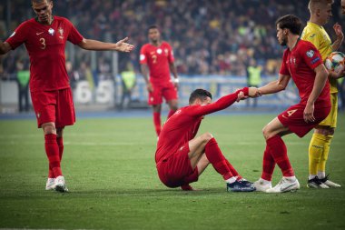 Kyiv, Ukrayna - 14 Ekim 2019: Portekizli Cristiano Ronaldo Uefa Euro 2020 ön eleme maçı sırasında Nsk Olimpiyskyi Stadyumu 'nda Portekiz' e karşı