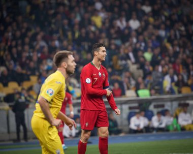 Kyiv, Ukrayna - 14 Ekim 2019: Portekizli Cristiano Ronaldo Uefa Euro 2020 ön eleme maçı sırasında Nsk Olimpiyskyi Stadyumu 'nda Portekiz' e karşı