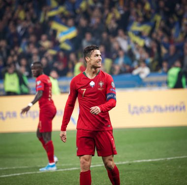 Kyiv, Ukrayna - 14 Ekim 2019: Portekizli Cristiano Ronaldo Uefa Euro 2020 ön eleme maçı sırasında Nsk Olimpiyskyi Stadyumu 'nda Portekiz' e karşı
