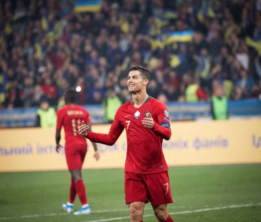 Kyiv, Ukrayna - 14 Ekim 2019: Portekizli Cristiano Ronaldo Uefa Euro 2020 ön eleme maçı sırasında Nsk Olimpiyskyi Stadyumu 'nda Portekiz' e karşı