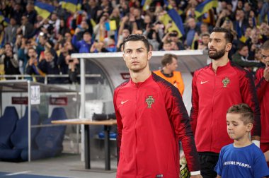 Kyiv, Ukrayna - 14 Ekim 2019: Portekizli Cristiano Ronaldo Uefa Euro 2020 ön eleme maçı sırasında Nsk Olimpiyskyi Stadyumu 'nda Portekiz' e karşı