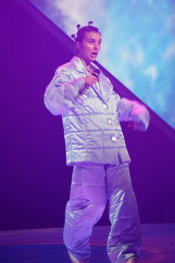 KYIV, UKRAINE - 22 Şubat 2020: Jerry Heil Ukrayna 'nın 2020 Eurovision Şarkı Yarışması finalinde