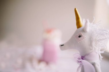 el yapımı oyuncak unicorn