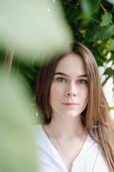 Porträtt Attraktiv Ung Kvinna Utomhus Semester Naturlig Skönhet Hudvård Koncept — Stockfoto