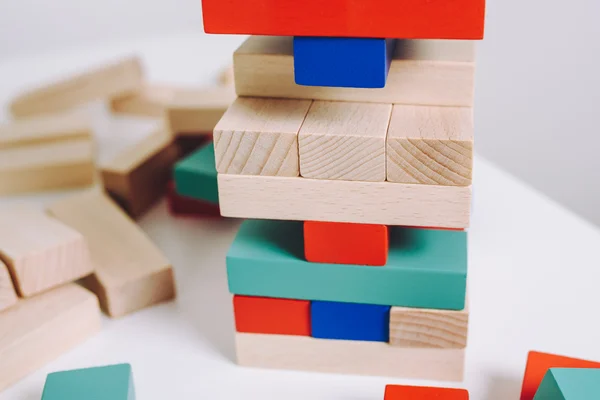 Kleurrijke stukken hout spel — Stockfoto