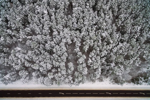 Carretera, escena de invierno, vista aérea —  Fotos de Stock