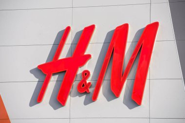 H ve M logosu atış kapatmak