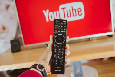 Vestel smart Tv üzerinde YouTube uygulaması