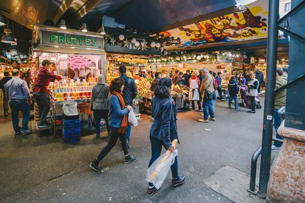 Mercado La Boqueria em Barcelona, Espanha — Fotografia de Stock