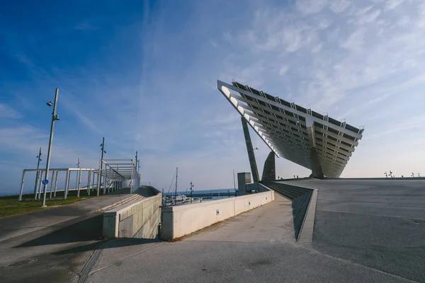  Limanın bağlantı noktası Forum, Barselona güneş paneli