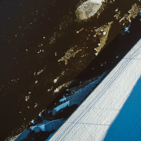 빙원과 겨울 강 — 스톡 사진