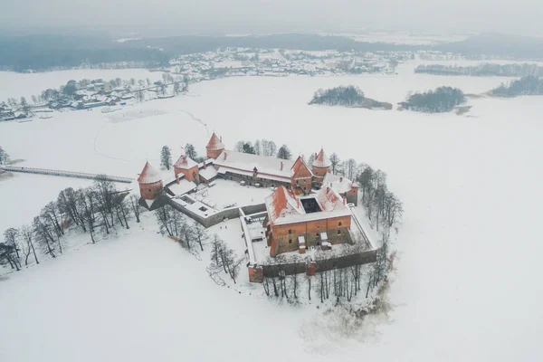 Famoso castillo de la isla de Trakai, Lituania — Foto de Stock