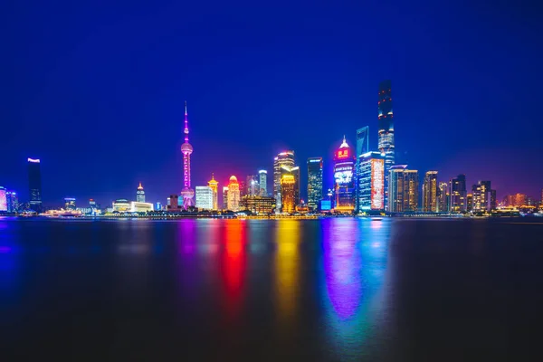Šanghaj v noci, Čína — Stock fotografie