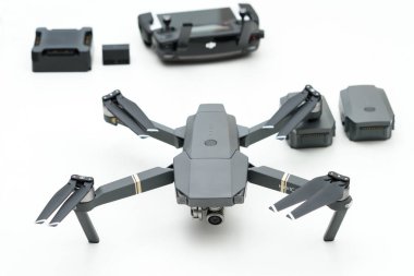  DJI Mavic Pro drone