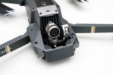  DJI Mavic Pro drone