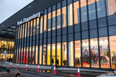 Göz ve Cloppenburg mağaza