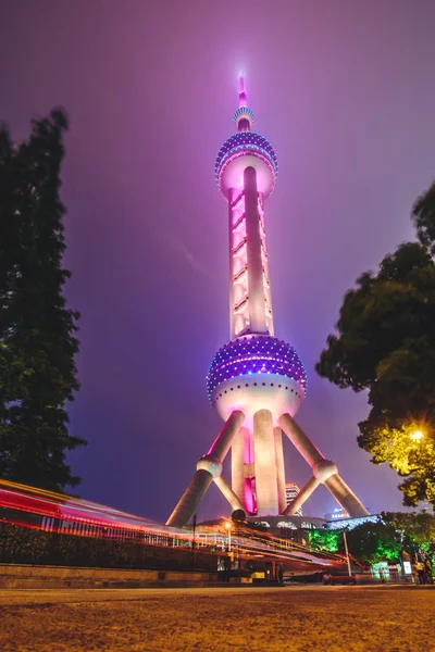 Oriental Pearl Tower at night, Changhai, China — Stock Photo, Image