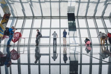 Şangay Dünya Finans Merkezi Gözlemevi bina