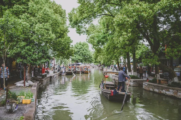 Shanghai China May 2016 Sightseeing Boat Tourists River — Stock Photo, Image
