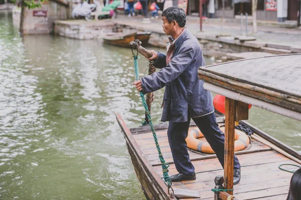 Gezi tekneleri Zhujiajiao antik kenti, Çin