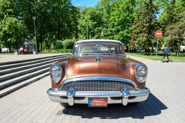 Vilnius, Litvanya, 27 Mayıs 2017: Eski, klasik Buick araba Vilnius, Litvanya