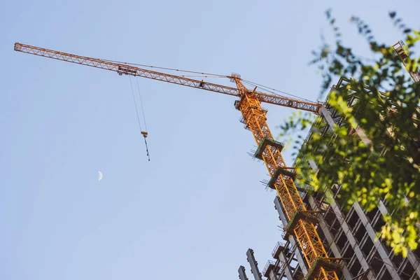 Yeni yüksek katlı bina inşa