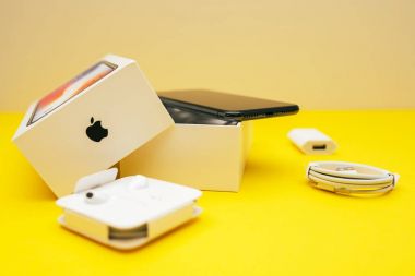 Yeni Apple Iphone X amiral gemisi smartphone