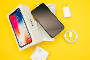 Yeni Apple Iphone X amiral gemisi smartphone