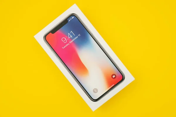 Nowy Apple Iphone X flagowy smartphone — Zdjęcie stockowe