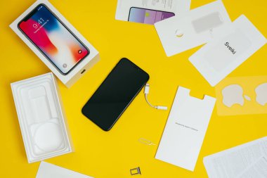 Yeni Apple Iphone X amiral gemisi smartphone