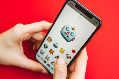 Elinde yeni Apple Iphone X amiral gemisi smartphone holding