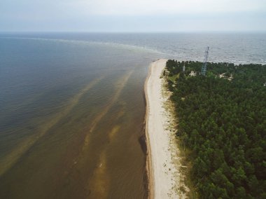 Cape Kolka, Baltık Denizi, Letonya Hava görünümünü. Yaz görünümü.
