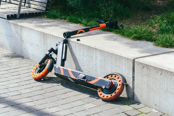 Broken scooter, Oslo, Norway — Stock Photo, Image