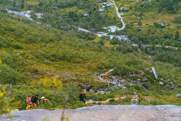 Escursioni sul crinale di Romsdalseggen in Norvegia — Foto Stock