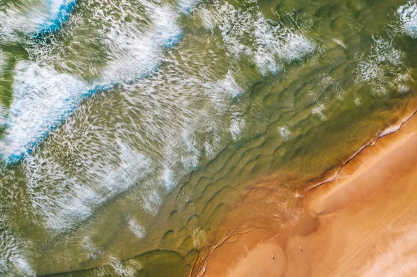 Балтийские морские волны — стоковое фото
