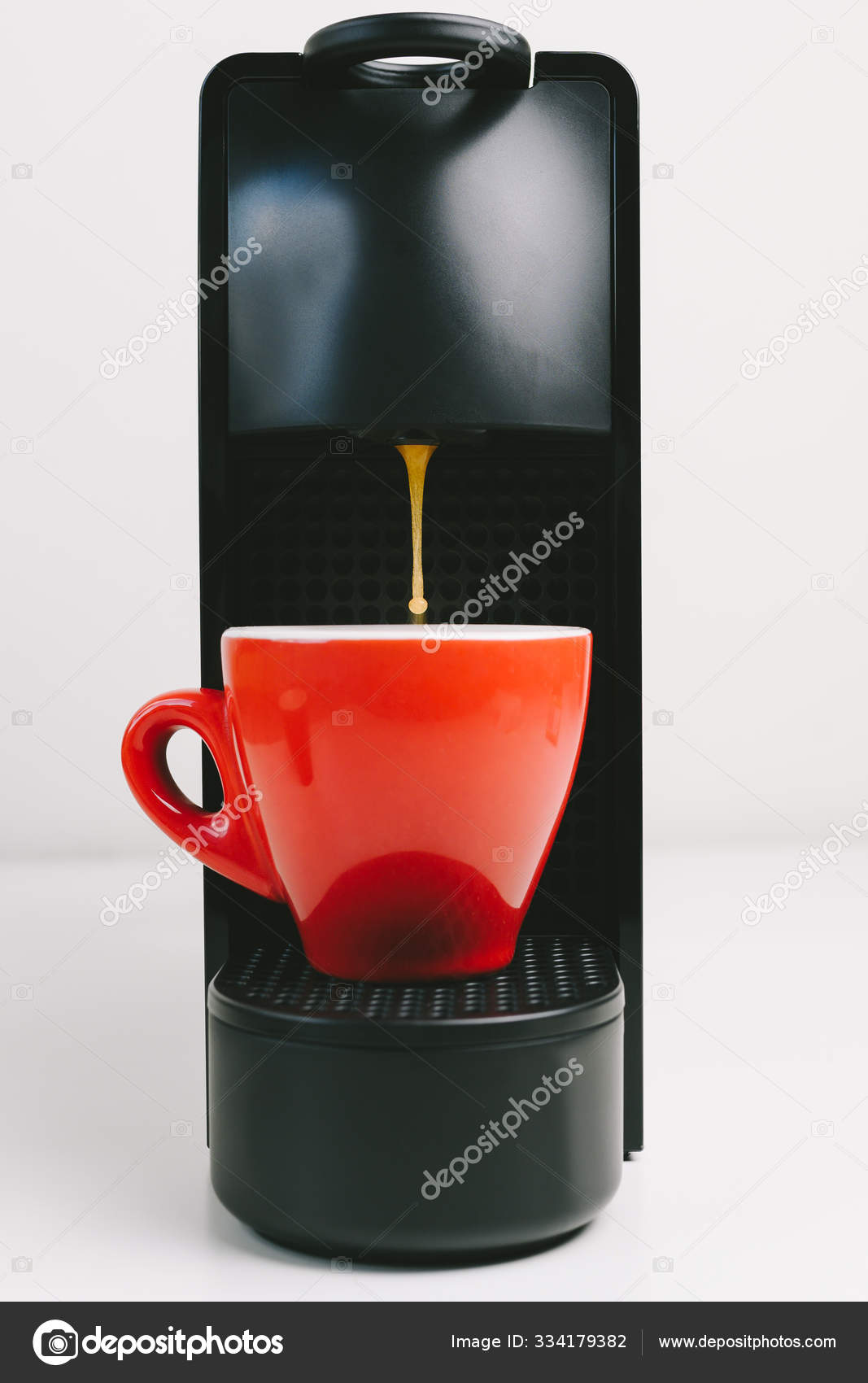 Hacer café con cafetera espresso: fotografía de stock © Afotoeu