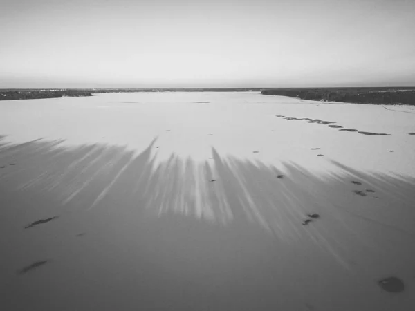 Mar de Kaunas congelado. Vista aérea del dron —  Fotos de Stock