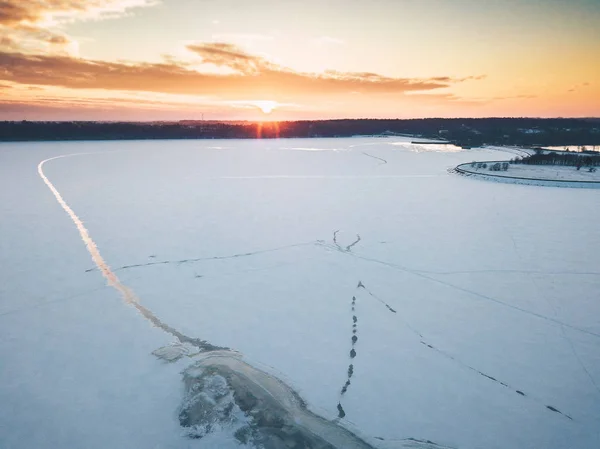 Mare congelato di Kaunas. Vista aerea drone — Foto Stock