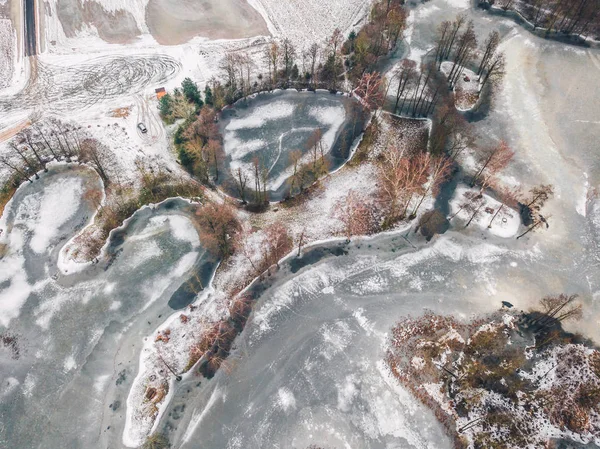 Drone vista aérea de lagos congelados Kirkilai — Fotografia de Stock