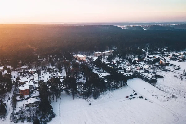 Témpanos de hielo en la fría mañana. Condado de Kaunas, Lituania — Foto de Stock
