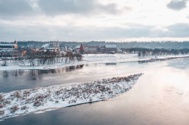 Kaunas 'ın eski kasabası, kış günü.