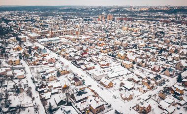 Yoğun kardan sonra şehir